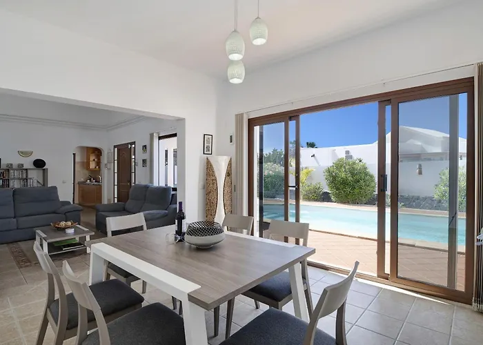 Casa Elian Feriehus *